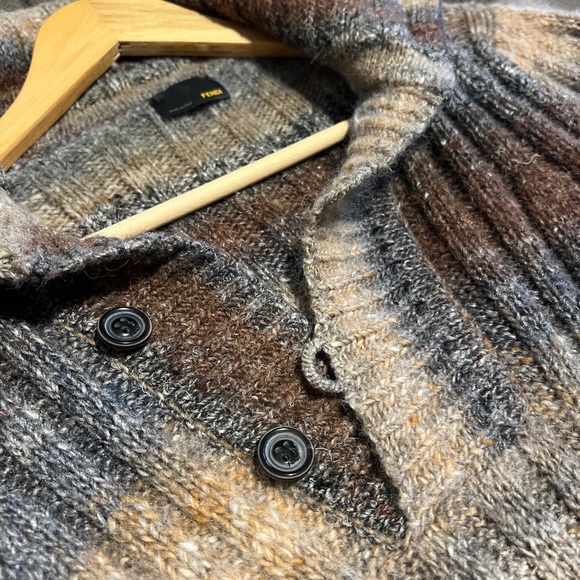 FENDI Men’s Wool Sweater with Button Collar - Picture 7 of 8